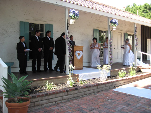 617x456 pixels (130K)